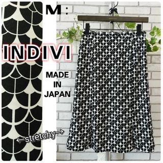 インディヴィ(INDIVI)のM：極美品★ストレッチ ミディスカート／インディヴィ★ブラック＆ホワイト(ひざ丈スカート)