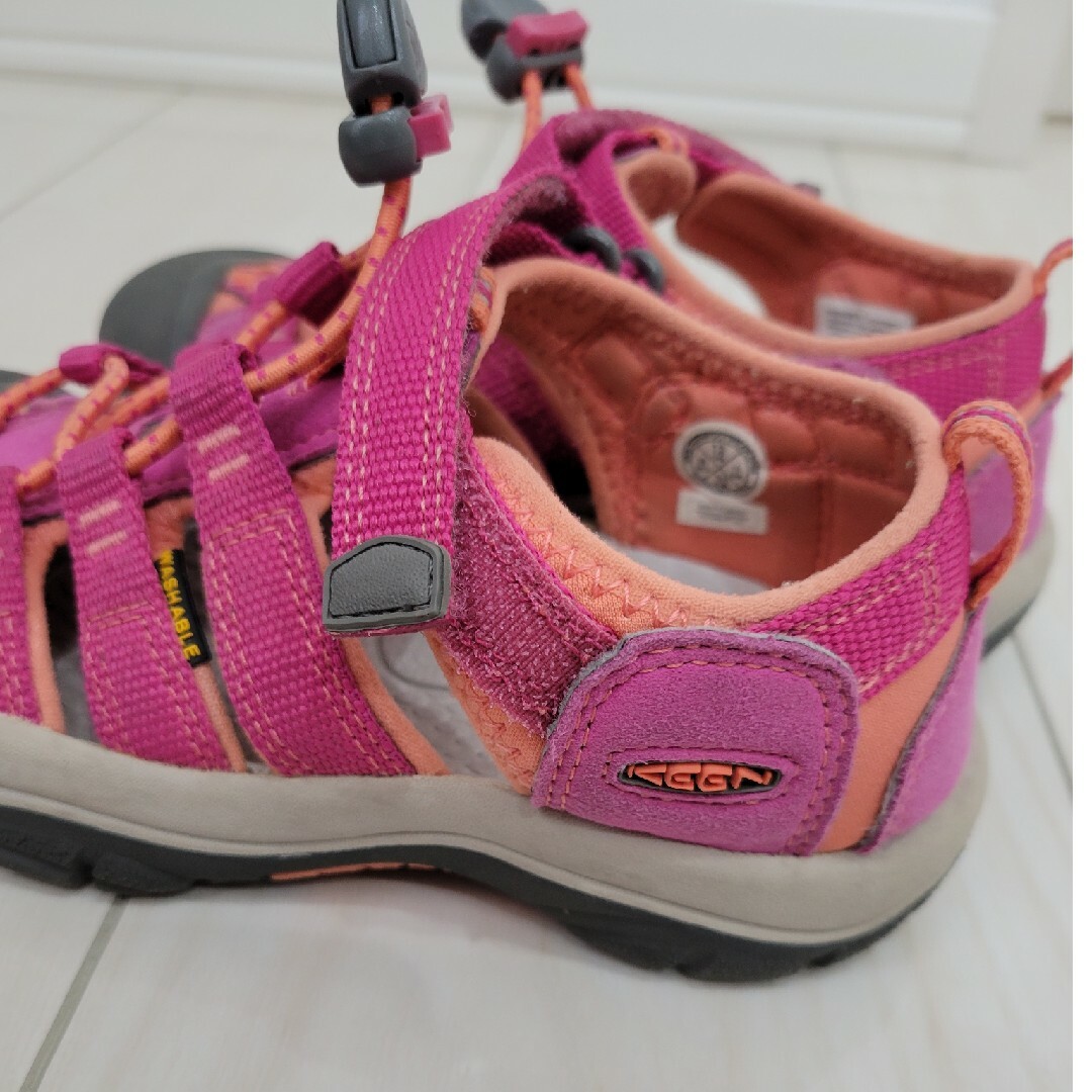 KEEN(キーン)のKEEN18.5cmサンダル キッズ/ベビー/マタニティのキッズ靴/シューズ(15cm~)(サンダル)の商品写真