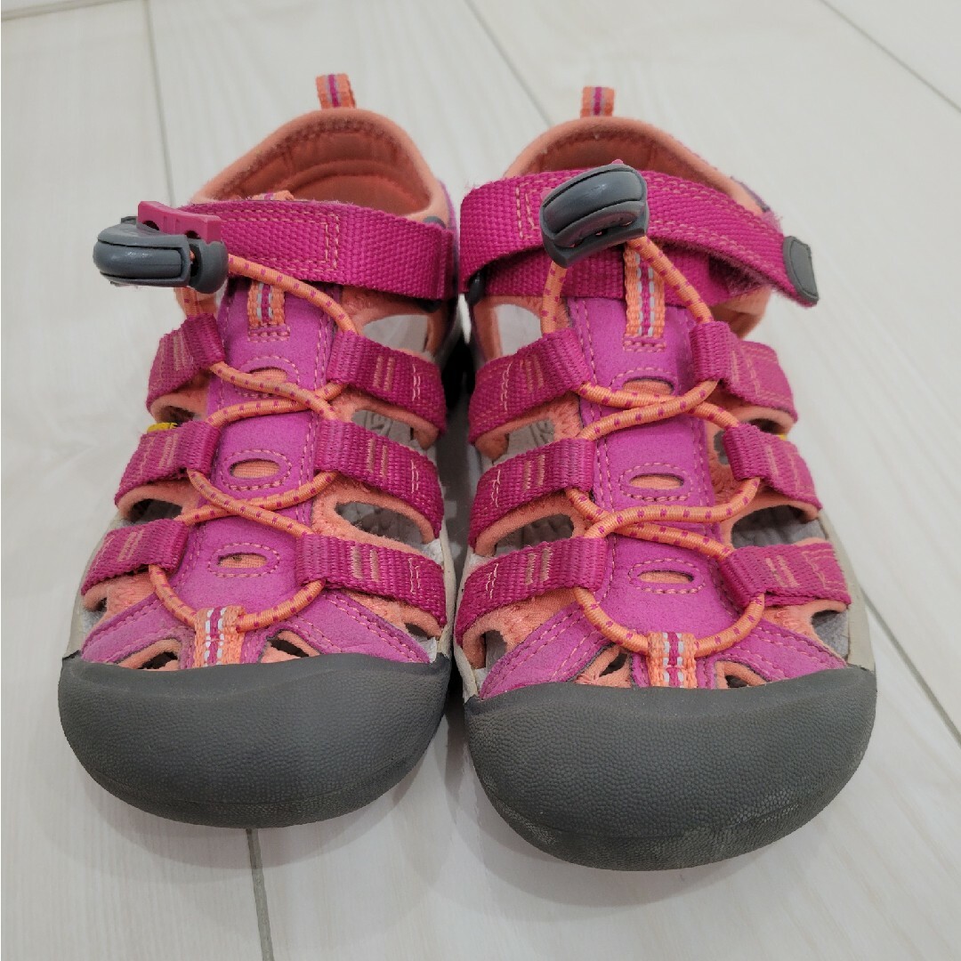 KEEN(キーン)のKEEN18.5cmサンダル キッズ/ベビー/マタニティのキッズ靴/シューズ(15cm~)(サンダル)の商品写真