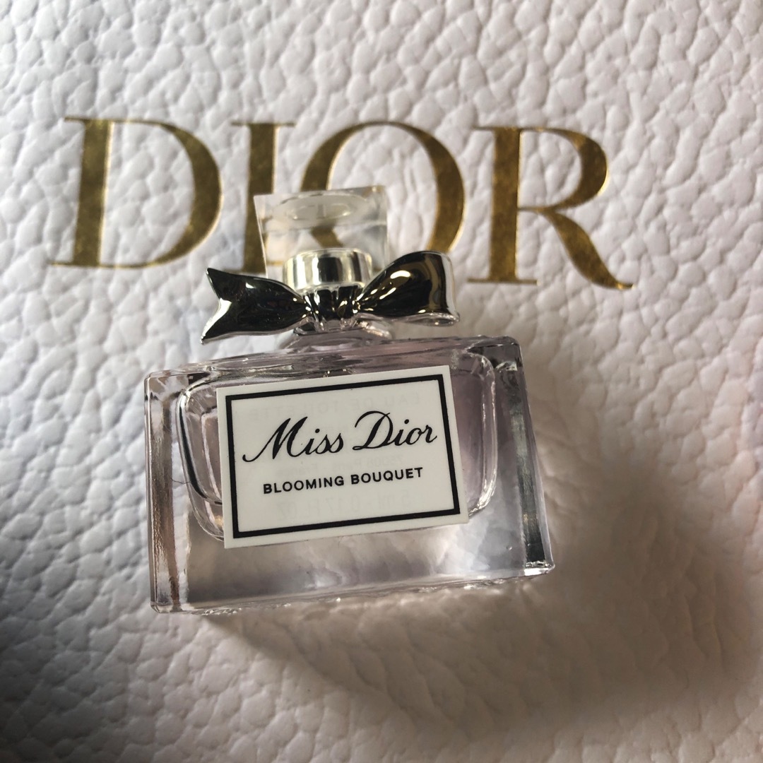 Dior(ディオール)のdior ミスディオール　ブルーミングブーケ コスメ/美容の香水(香水(女性用))の商品写真