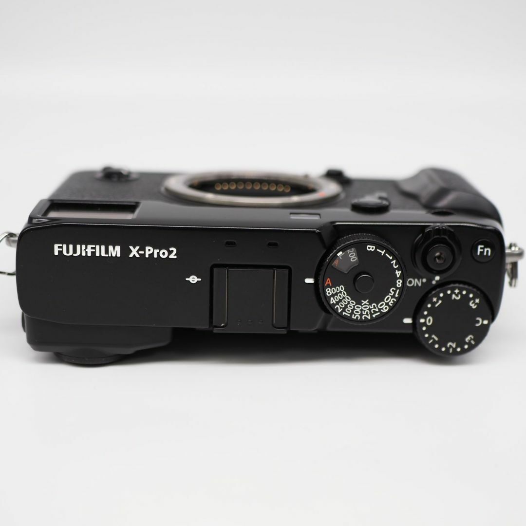 富士フイルム(フジフイルム)の■5569ショット■ FUJIFILM X-Pro2 ボディ スマホ/家電/カメラのカメラ(ミラーレス一眼)の商品写真