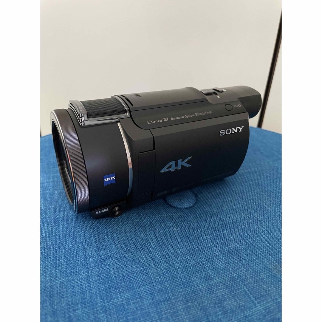 新品同様 展示品 ソニー SONY FDR-AX60 三脚付き デジタルカメラ 新品同様 展示品 ソニー SONY FDR-AX60 三脚付き デジタルカメラ