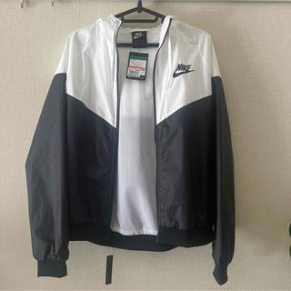 NIKE - NIKE ウィンドブレーカー　XL 新品（タグ付き）