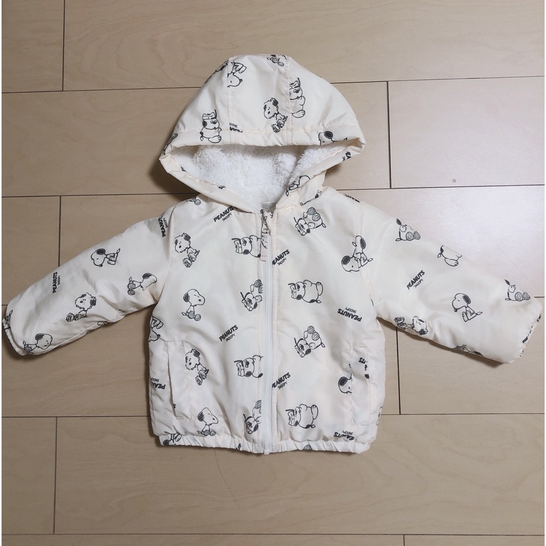 BABiESRUS(ベビーザラス)の美品　ベビーザラス　SNOOPY もこもこジャンパー　80 キッズ/ベビー/マタニティのベビー服(~85cm)(ジャケット/コート)の商品写真