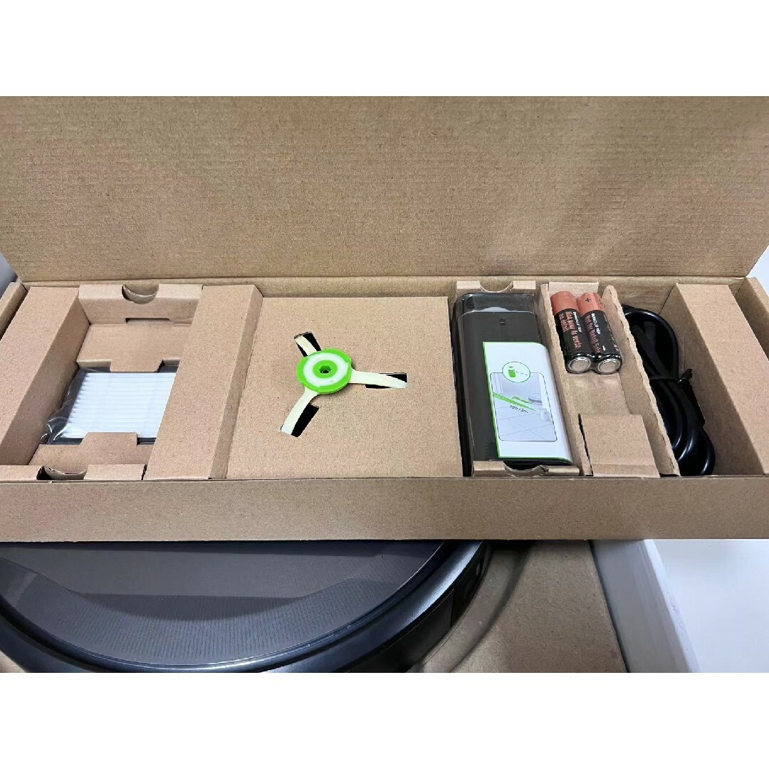 iRobot ルンバ i7150 純正バッテリー スマホ/家電/カメラの生活家電(掃除機)の商品写真