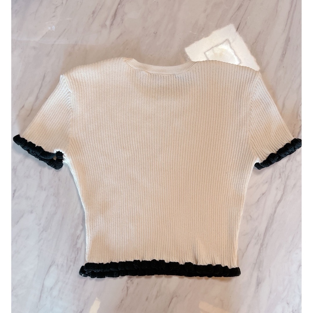 ZARA(ザラ)のZARA ボーダー　tシャツ　クロップド　ショート レディースのトップス(Tシャツ(半袖/袖なし))の商品写真