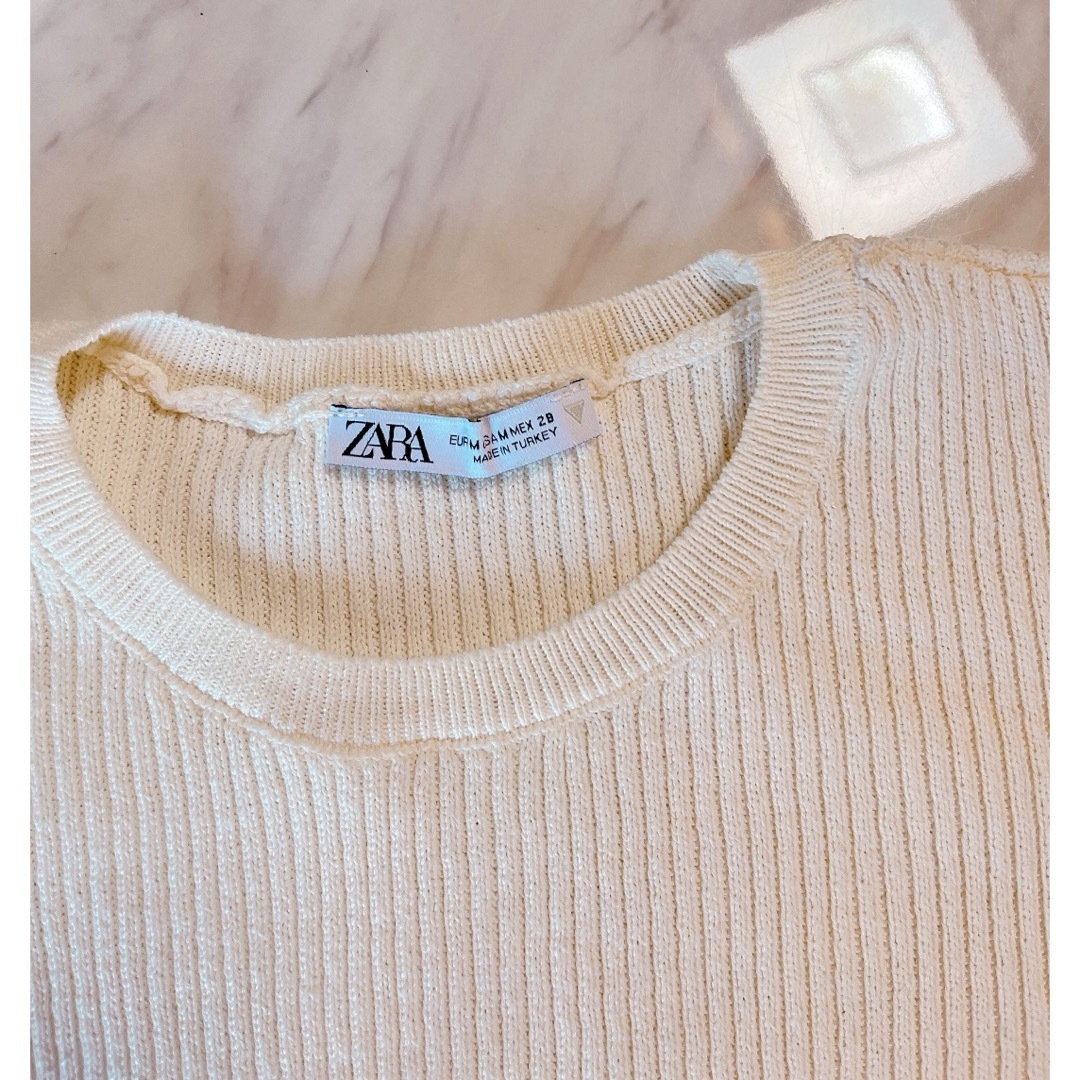 ZARA(ザラ)のZARA ボーダー　tシャツ　クロップド　ショート レディースのトップス(Tシャツ(半袖/袖なし))の商品写真