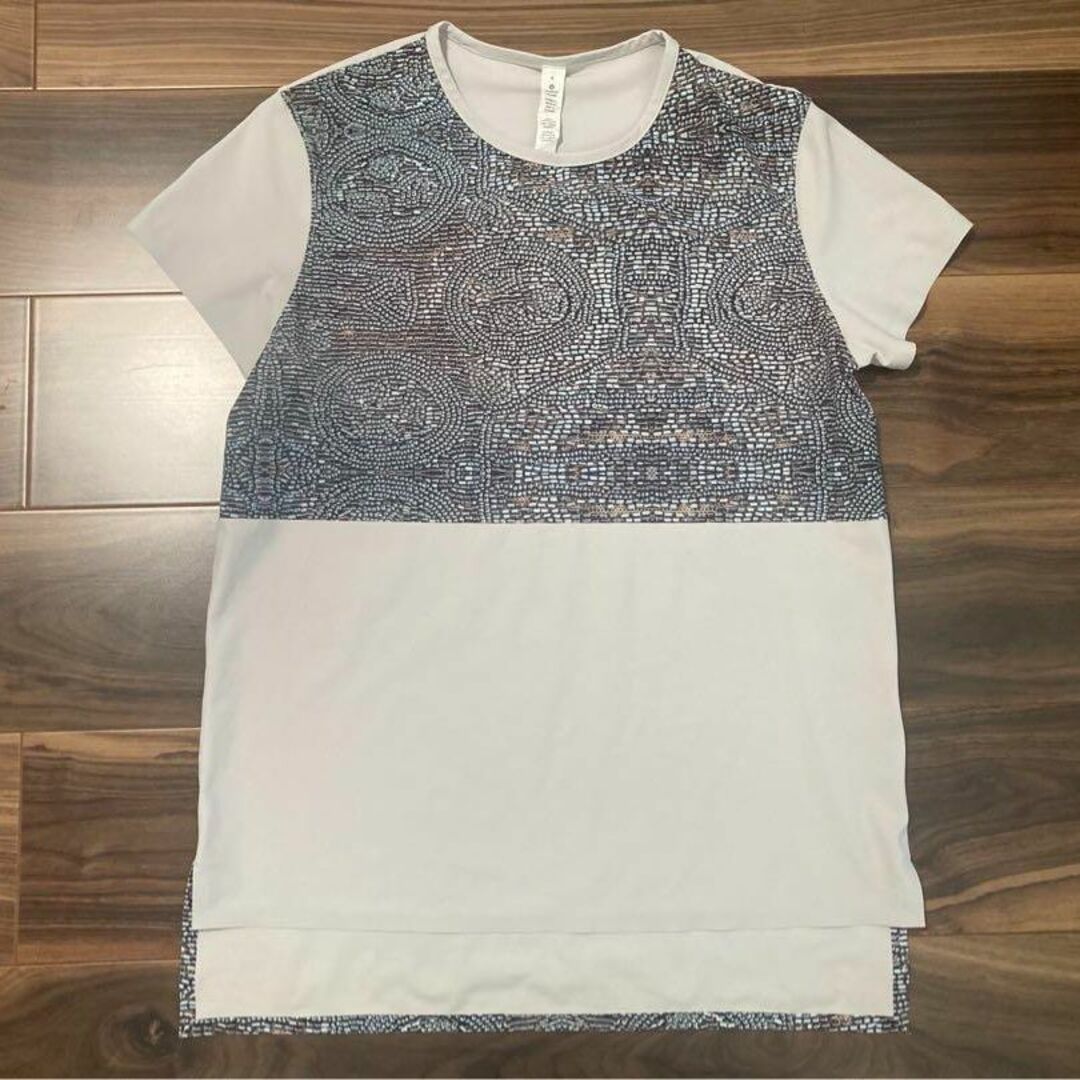 lululemon(ルルレモン)のルルレモン Lululemon Snapshot Tee サイズ4 超美品☆☆ レディースのトップス(Tシャツ(半袖/袖なし))の商品写真