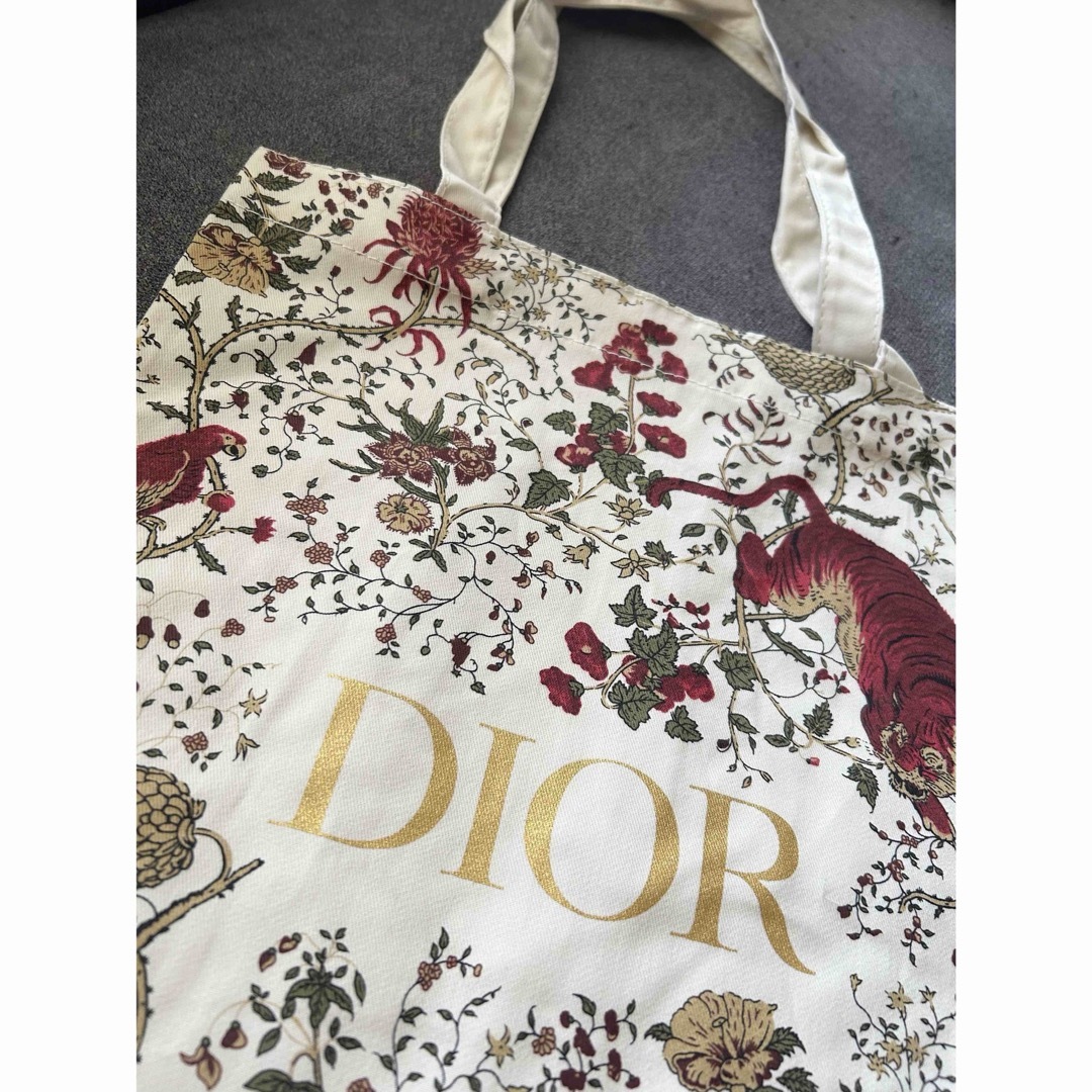 Dior(ディオール)の新品⭐︎Dior2023モデル　ディオール　ノベルティトートバッグ レディースのバッグ(トートバッグ)の商品写真