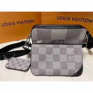 LOUIS VUITTON トリオメッセンジャー