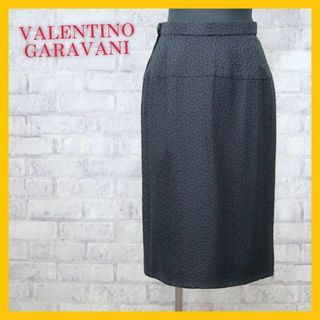 ヴァレンティノガラヴァーニ(valentino garavani)の美品 ヴァレンティノ ガラヴァーニ スカート フレア タック 総柄 刺繍 S 黒(ひざ丈スカート)