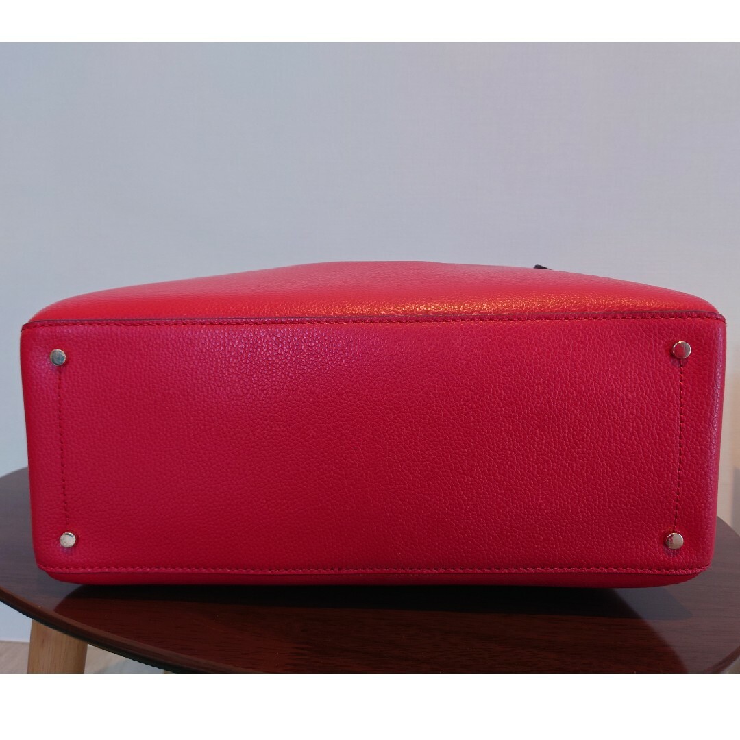 kate spade new york(ケイトスペードニューヨーク)のkate spade　2way バッグ　S338 レッド レディースのバッグ(ショルダーバッグ)の商品写真