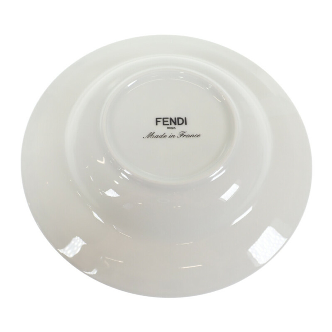 FENDI(フェンディ)の【中古】【Sランク】FENDI フェンディ オーロックプレートセット 食器 ラウンドプレート テーブルウェア 2枚セット 7AC046 ホワイト 磁器 【ISEYA】 インテリア/住まい/日用品のキッチン/食器(食器)の商品写真