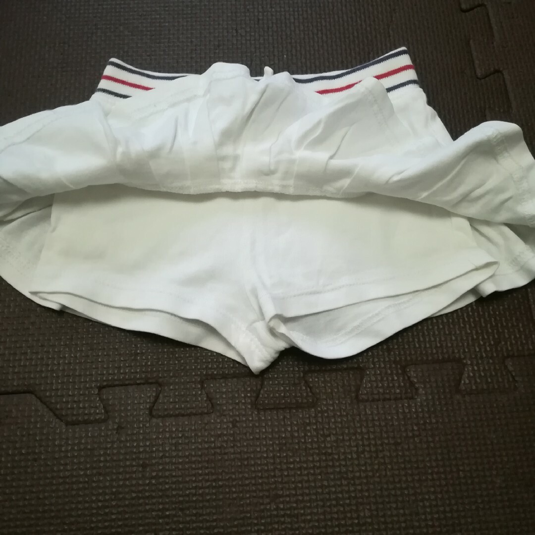 babyGAP(ベビーギャップ)のbabyGAP　スカートインショートパンツ　80 キッズ/ベビー/マタニティのベビー服(~85cm)(パンツ)の商品写真