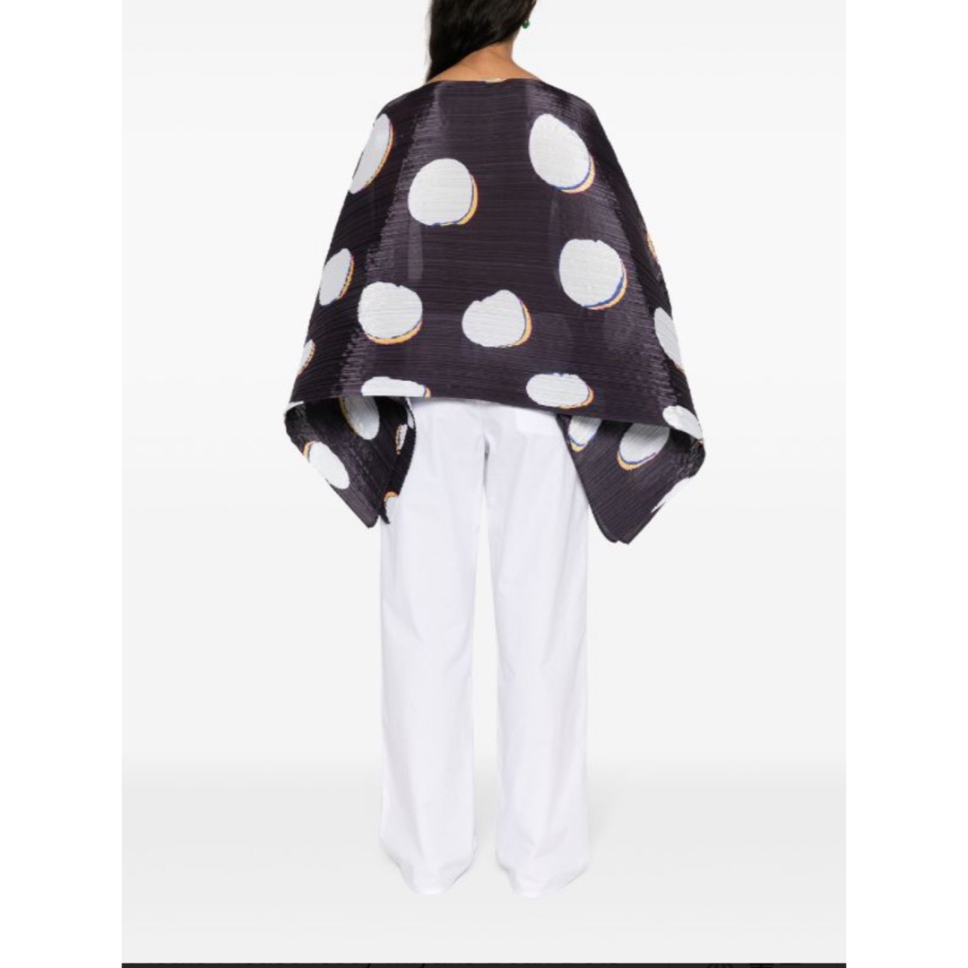 PLEATS PLEASE ISSEY MIYAKE(プリーツプリーズイッセイミヤケ)のプリーツプリーズ　ストール　BEAN DOTS MADAME-T レディースのトップス(ボレロ)の商品写真