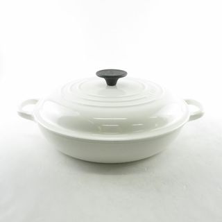 ルクルーゼ(LE CREUSET)の美品 Le Creuset ルクルーゼ ビュッフェ キャセロール 両手鍋 鋳物ホーロー 26cm 浅型 白 料理 調理器具 キッチン SU6240E (鍋/フライパン)