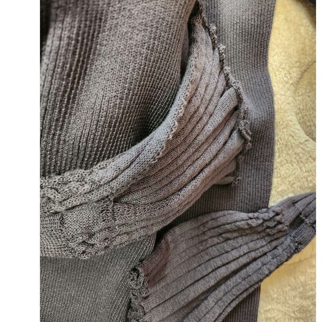 FRAY I.D(フレイアイディー)のLA PEAU DE GEM　bell sleeve c/n rib knit レディースのトップス(カットソー(長袖/七分))の商品写真