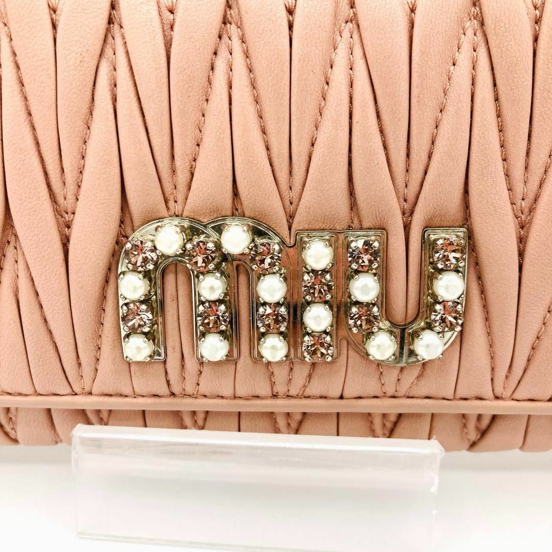 MIU MIU - 【ほぼ未使用】miumiu 長財布 ビジュー マテラッセ MIU MIU - 【ほぼ未使用】miumiu 長財布 ビジュー マテラッセ