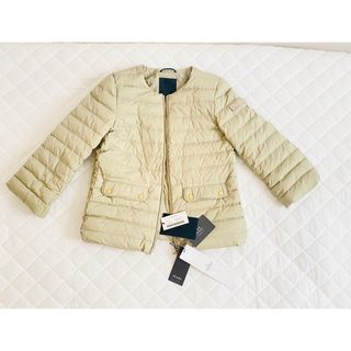 TATRAS × BEAMS ACACIA ノーカラー ライトダウンジャケット