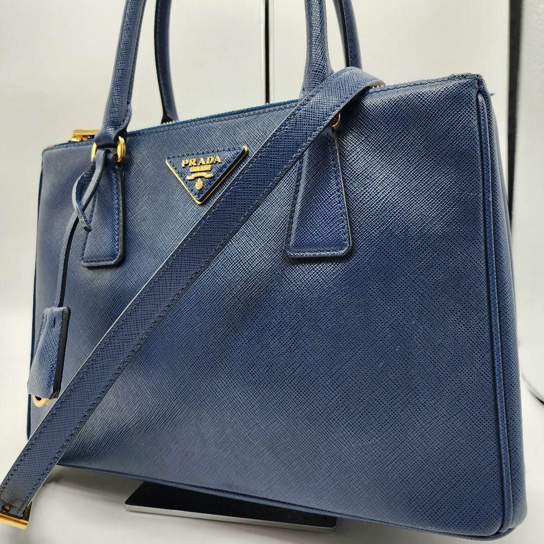 PRADA(プラダ)の【 良品 】 プラダ　サフィアーノレザー　2way　ショルダーバッグ　ネイビー レディースのバッグ(ショルダーバッグ)の商品写真