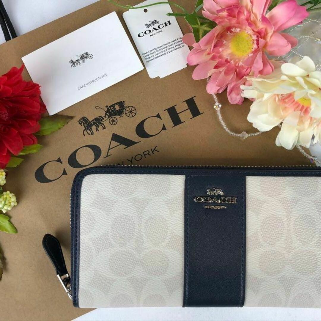 COACH コーチ ホワイト ブラック ストライプ レディースのファッション小物(財布)の商品写真