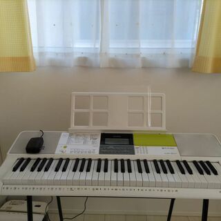 カシオ(CASIO)のLK-511　カシオ電子ピアノ　光ナビゲーション(電子ピアノ)