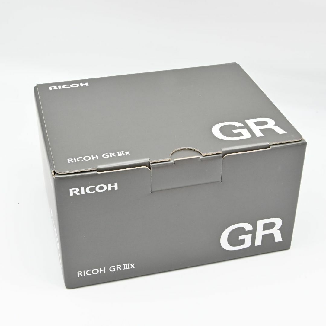 RICOH(リコー)のRICOH  GRIIIx 新品未使用 スマホ/家電/カメラのカメラ(コンパクトデジタルカメラ)の商品写真