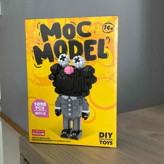 【新品】kaws ナノブロック　MOC MODEL  セサミストリート黒(キャラクターグッズ)