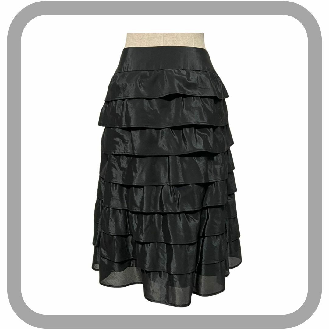 M'S GRACY(エムズグレイシー)のM'S GRACY エムズグレイシー ティアードスカート ひざ丈 黒 日本製 レディースのスカート(ひざ丈スカート)の商品写真
