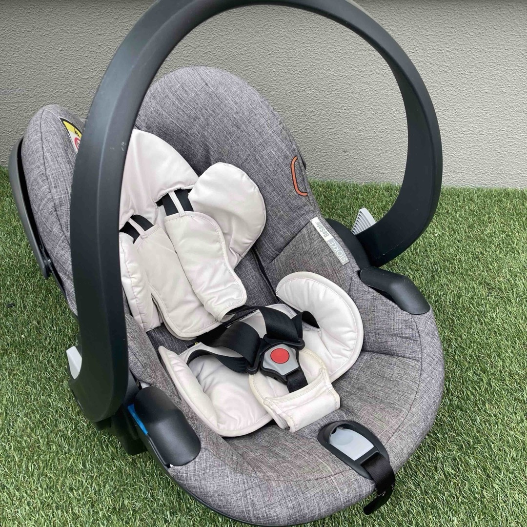 Stokke(ストッケ)のストッケ　イージーゴー　X1　by　ビーセーフ　ISOFIX対応　ブラックメラー キッズ/ベビー/マタニティの外出/移動用品(自動車用チャイルドシート本体)の商品写真