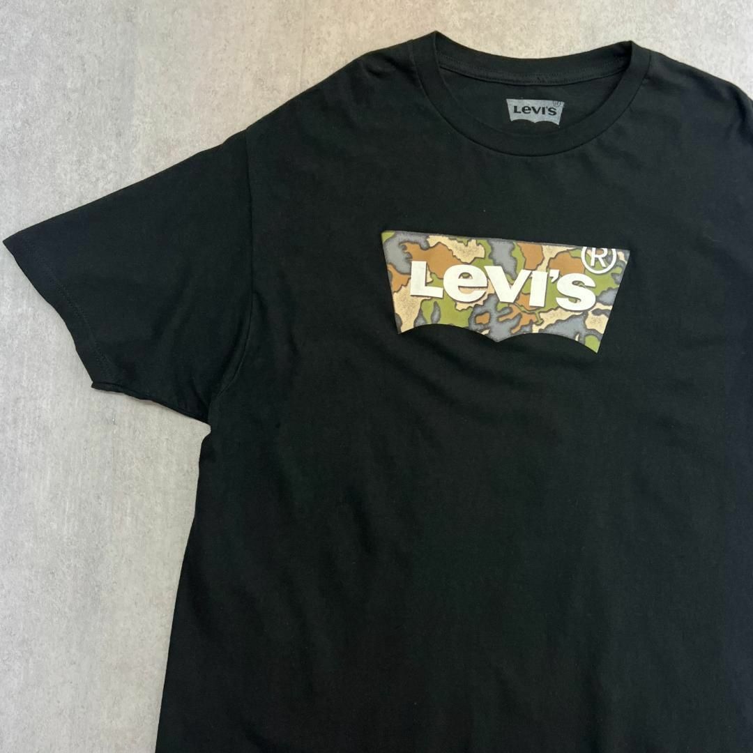 Levi's(リーバイス)のLevi's　ロゴプリント　世界地図　半袖Tシャツ　古着　ブラック　XL メンズのトップス(Tシャツ/カットソー(半袖/袖なし))の商品写真