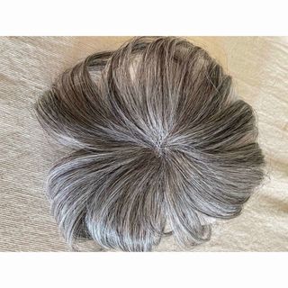 ヘアピース　手のひらサイズ　白髪60%