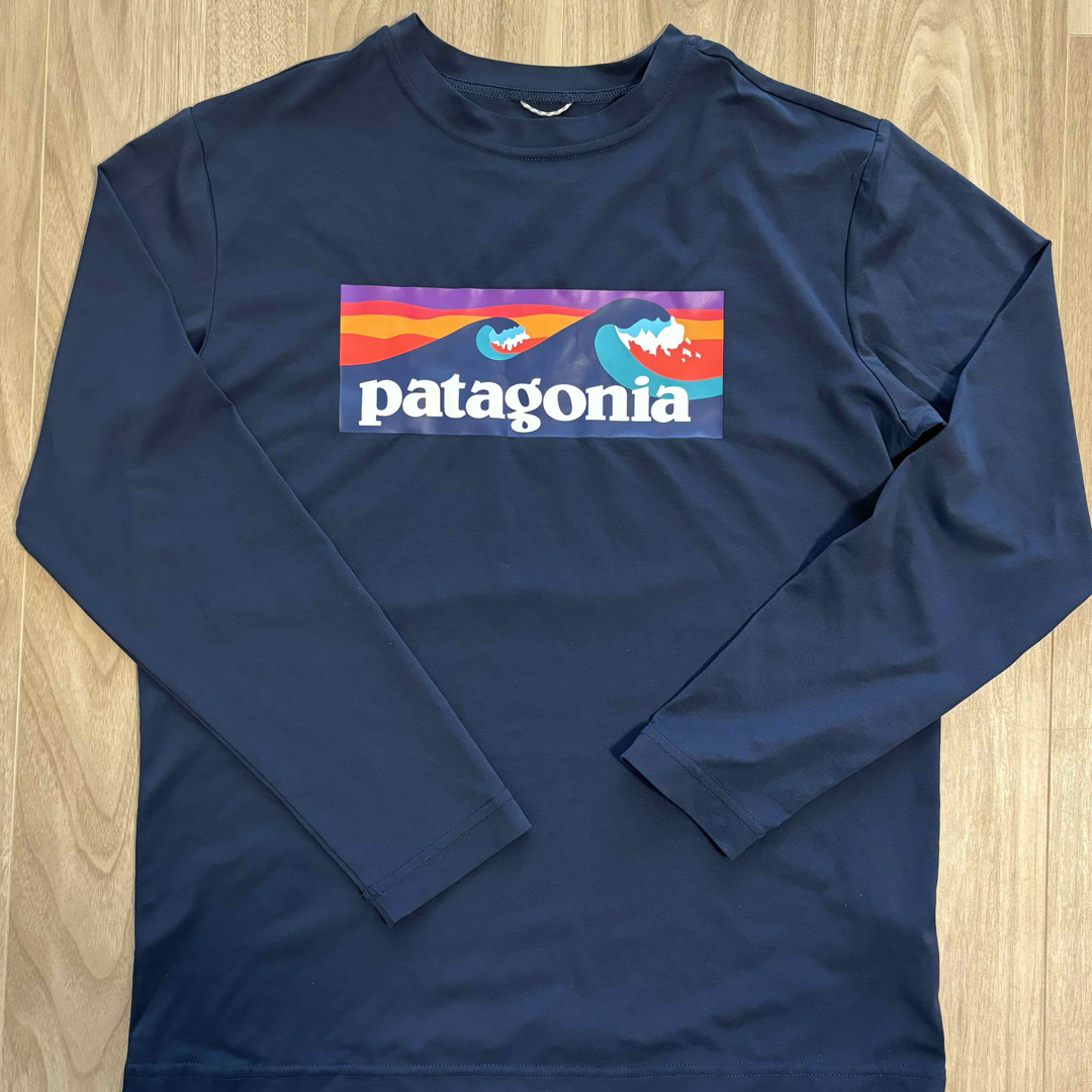 patagonia(パタゴニア)のパタゴニア　ロンT キッズXL キッズ/ベビー/マタニティのキッズ服男の子用(90cm~)(Tシャツ/カットソー)の商品写真