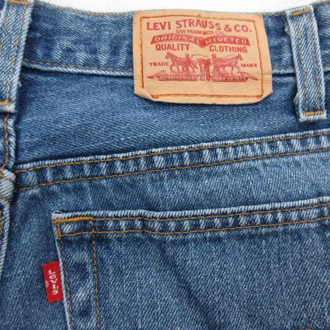 Levi's(リーバイス)の古着 リーバイス Levis 550 ジーンズ レディース テーパード ヒゲ コットン 紺 ネイビー デニム 23feb17 中古 ボトムス ジーパン Gパン ロング パンツ レディースのパンツ(ショートパンツ)の商品写真