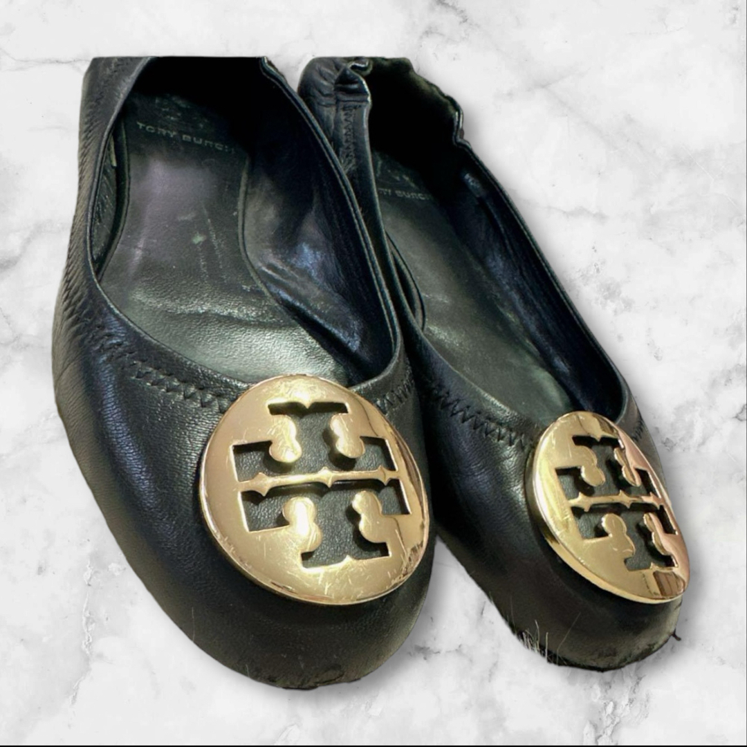Tory Burch(トリーバーチ)のトリーバーチ　パンプス　バレエシューズ　23.0  レザー　ブラック　ゴールド レディースの靴/シューズ(バレエシューズ)の商品写真