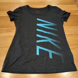 ナイキ(NIKE)のNIKE/Tシャツ(トレーニング用品)