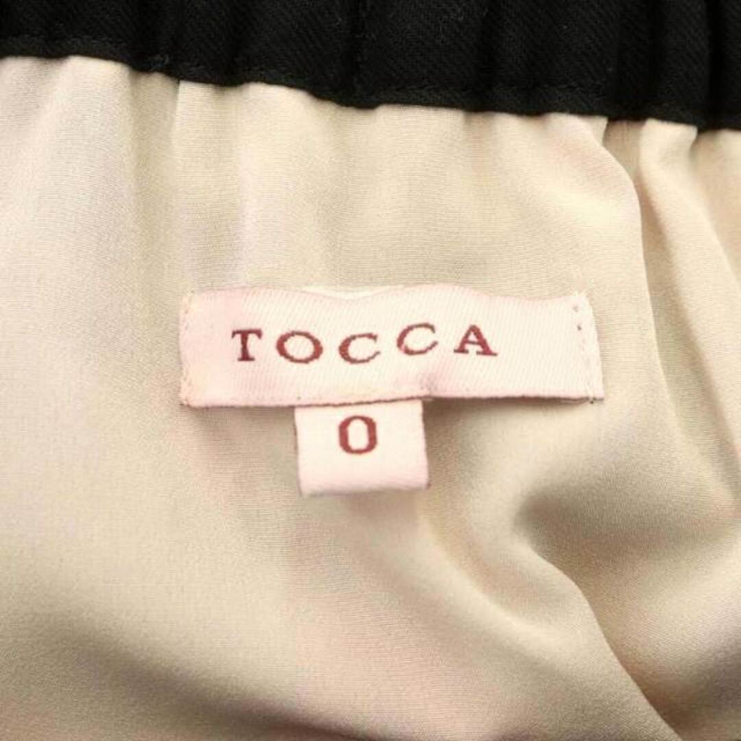 TOCCA(トッカ)のトッカ TOCCA スカート 膝丈 フレア 花柄 0 黒 マルチカラー ブラック レディースのスカート(ひざ丈スカート)の商品写真