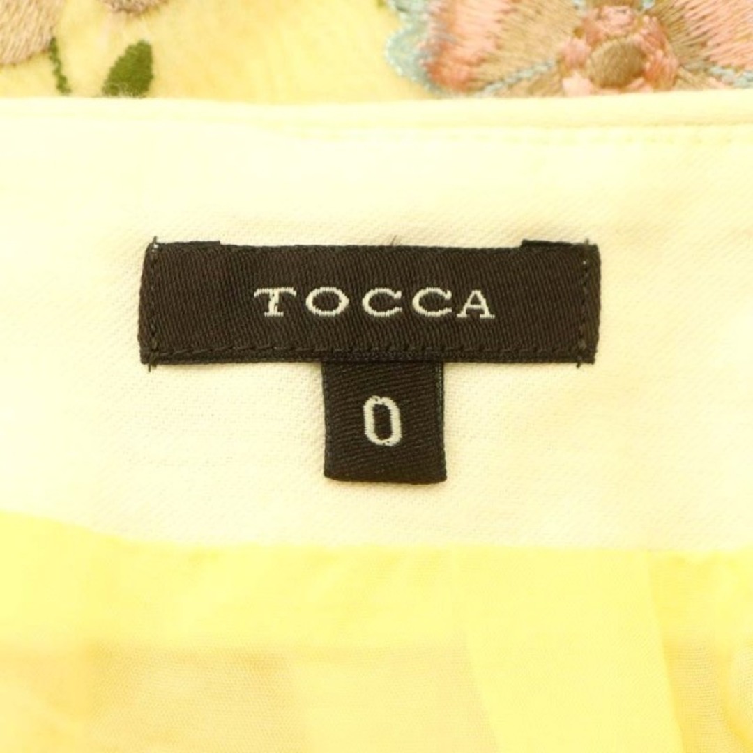 TOCCA(トッカ)のトッカ スカート 膝丈 フレア 花柄 刺繍 0 黄色 マルチカラー イエロー レディースのスカート(ひざ丈スカート)の商品写真