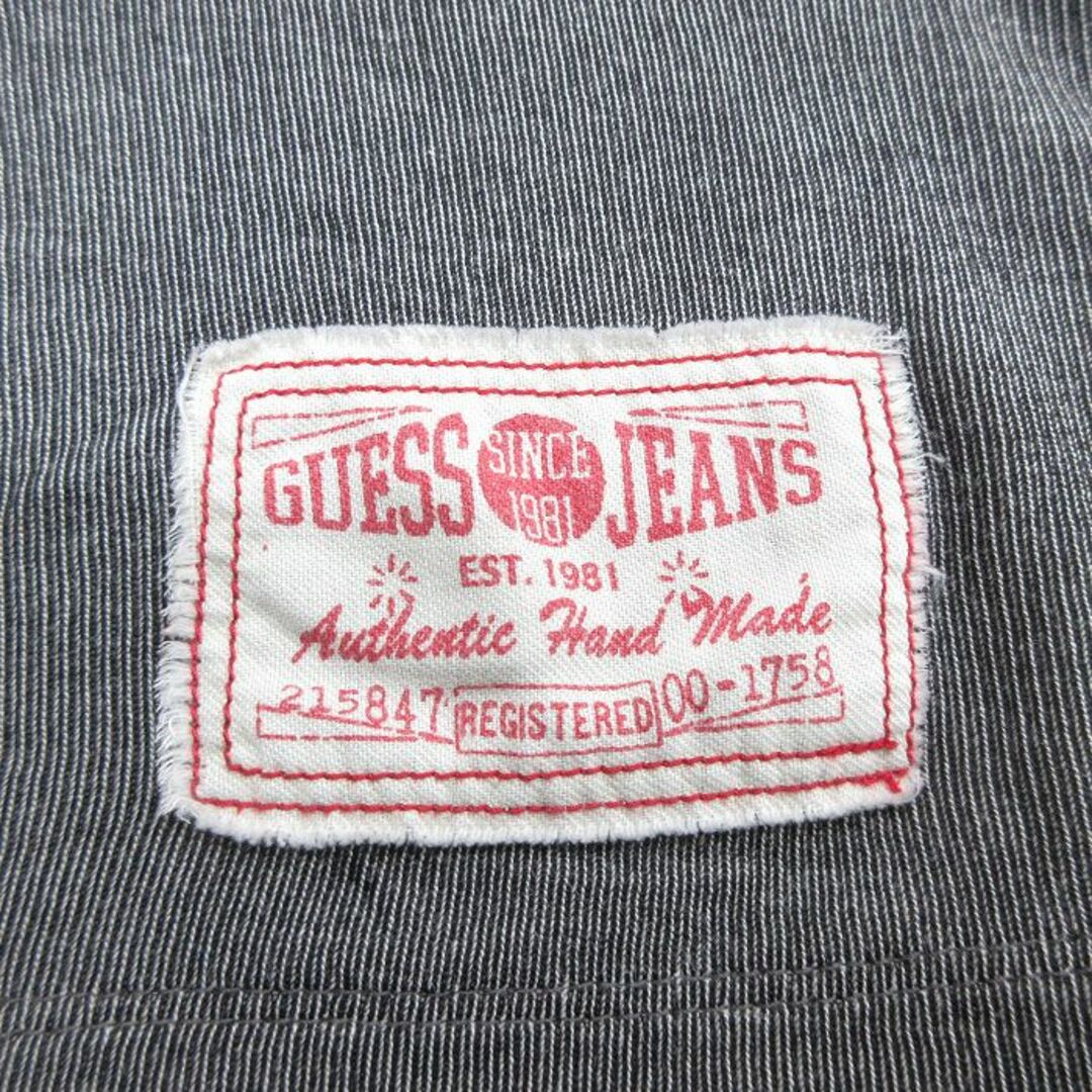 GUESS(ゲス)のXL★古着 ゲス GUESS 半袖 ブランド Tシャツ メンズ ワンポイントロゴ 大きいサイズ クルーネック 濃グレー リンガー 23mar13 中古 メンズのトップス(Tシャツ/カットソー(半袖/袖なし))の商品写真