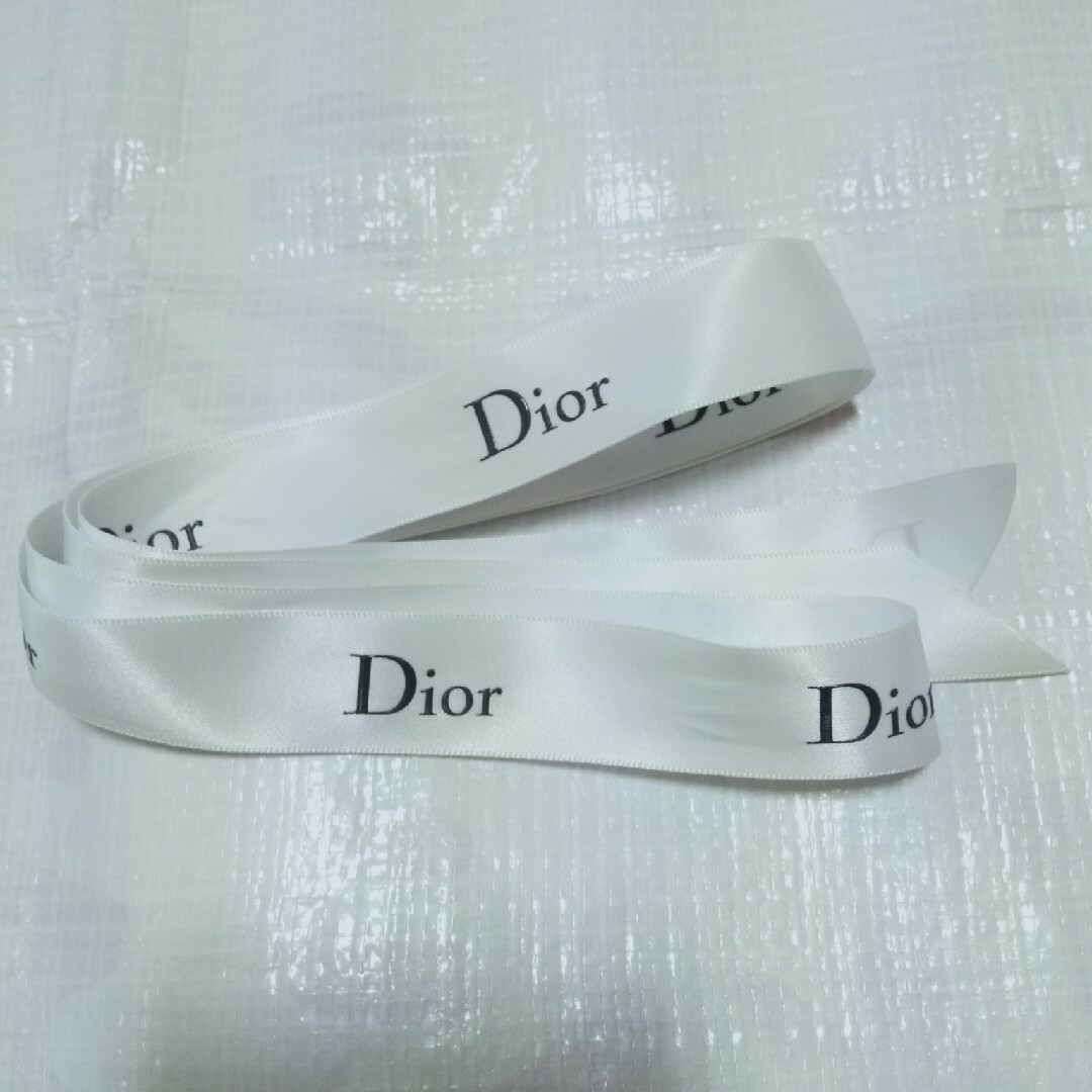 Dior(ディオール)のdior　ホワイトリボン レディースのファッション小物(その他)の商品写真