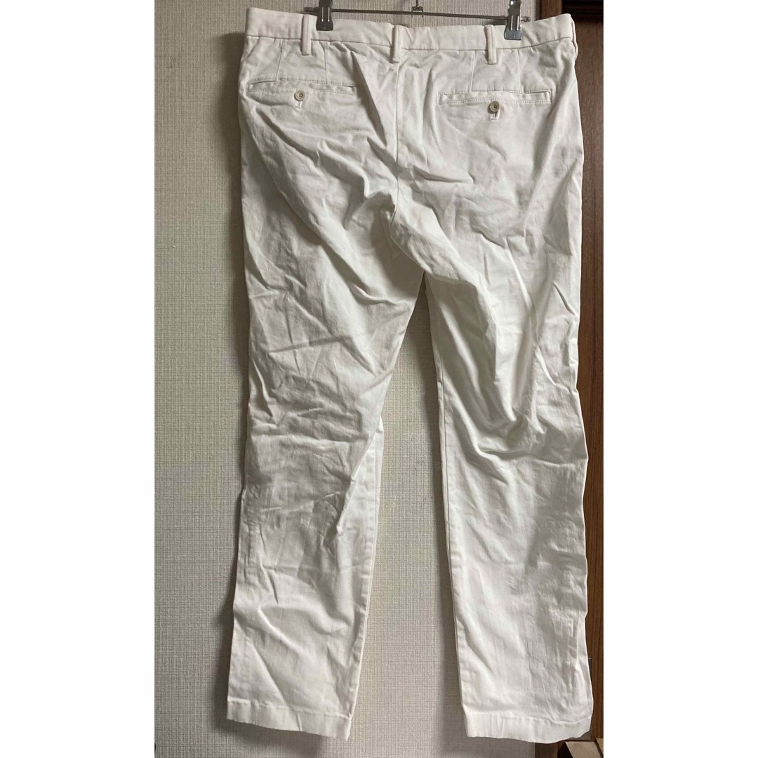 UNIQLO(ユニクロ)のズボン　ロング　ホワイト　メンズ　ユニクロ　長ズボン メンズのパンツ(ワークパンツ/カーゴパンツ)の商品写真