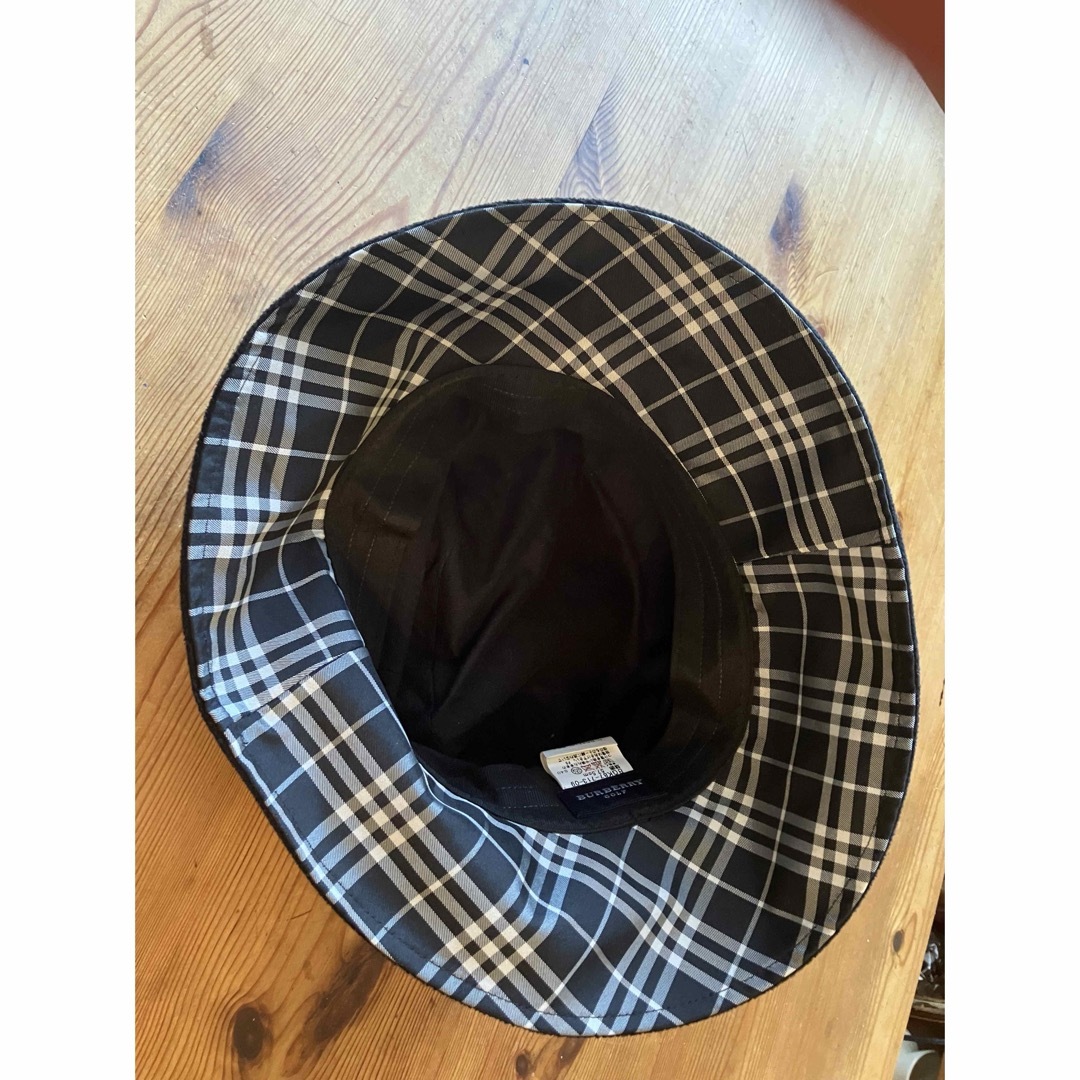 BURBERRY(バーバリー)の黒×黒白チェック帽子 レディースの帽子(ハット)の商品写真