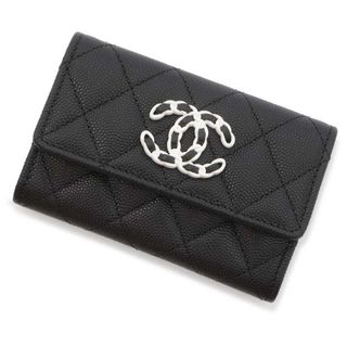 CHANEL - シャネル カードケース CHANEL19 マトラッセ ココマーク キャビアスキン AP3717 財布 名刺入れ 小銭入れ 黒 白