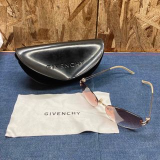 ジバンシィ(GIVENCHY)の【Mう1200】ジバンシィ　サングラス　ロゴ　GIVENCHY ケース付き　(サングラス/メガネ)