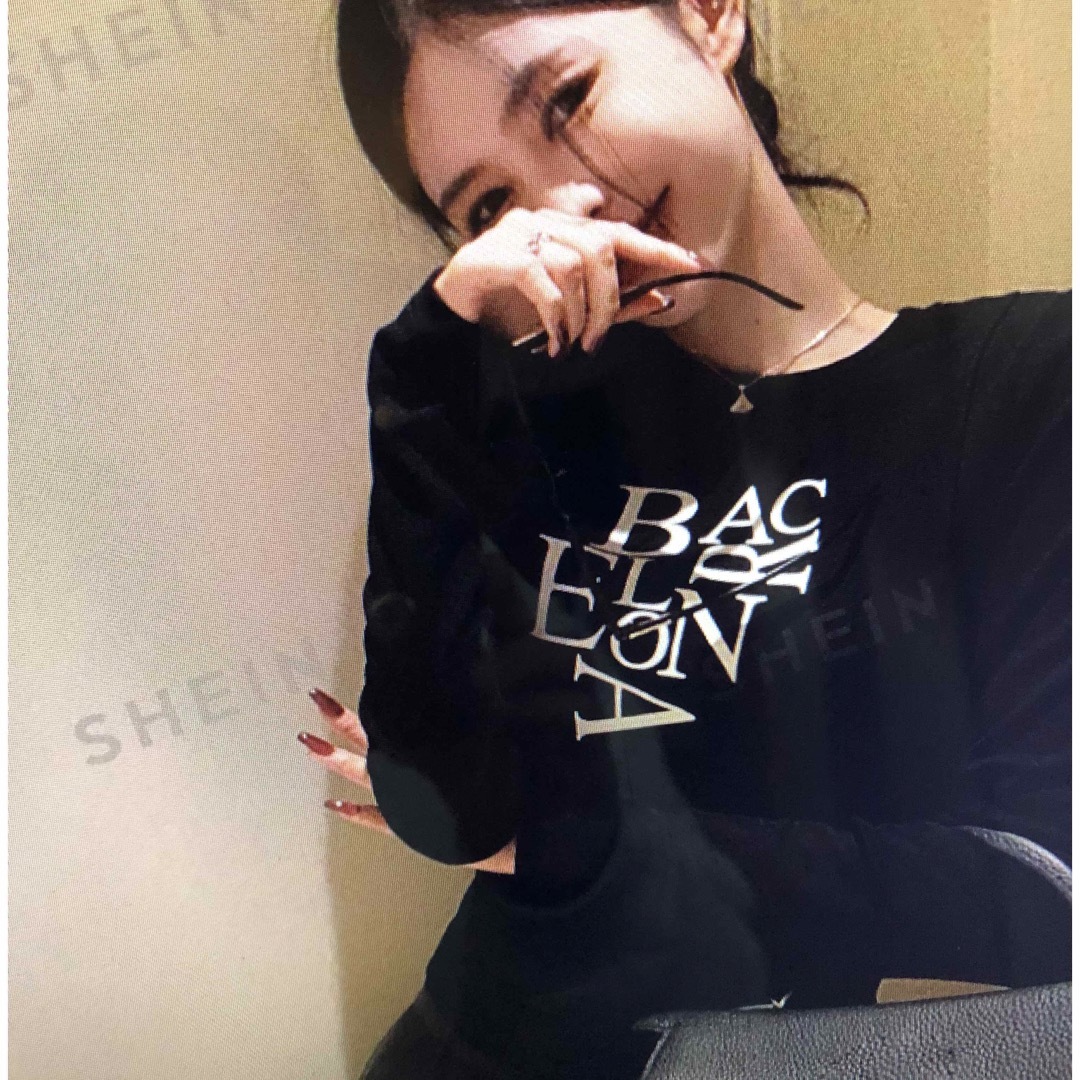 SHEIN(シーイン)の【新品未使用】SHEIN 文字グラフィックTシャツ レディースのトップス(Tシャツ(長袖/七分))の商品写真