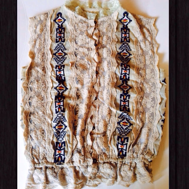 Ungrid - Ungrid✨カラー刺繍レースブラウス