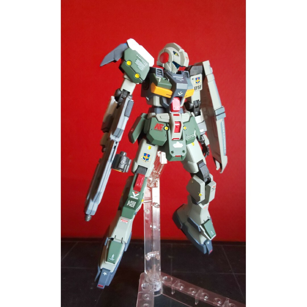 BANDAI(バンダイ)のHGUC ガンダム戦記 ジーライン SA オリジナルカラー 完成品 エンタメ/ホビーのおもちゃ/ぬいぐるみ(模型/プラモデル)の商品写真