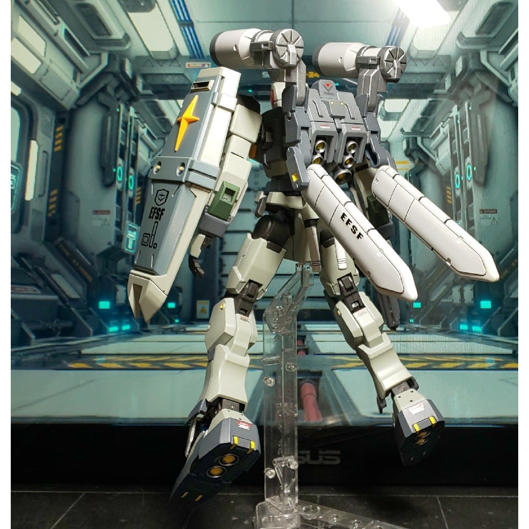 BANDAI(バンダイ)のHGUC ガンダム戦記 ジーライン SA オリジナルカラー 完成品 エンタメ/ホビーのおもちゃ/ぬいぐるみ(模型/プラモデル)の商品写真