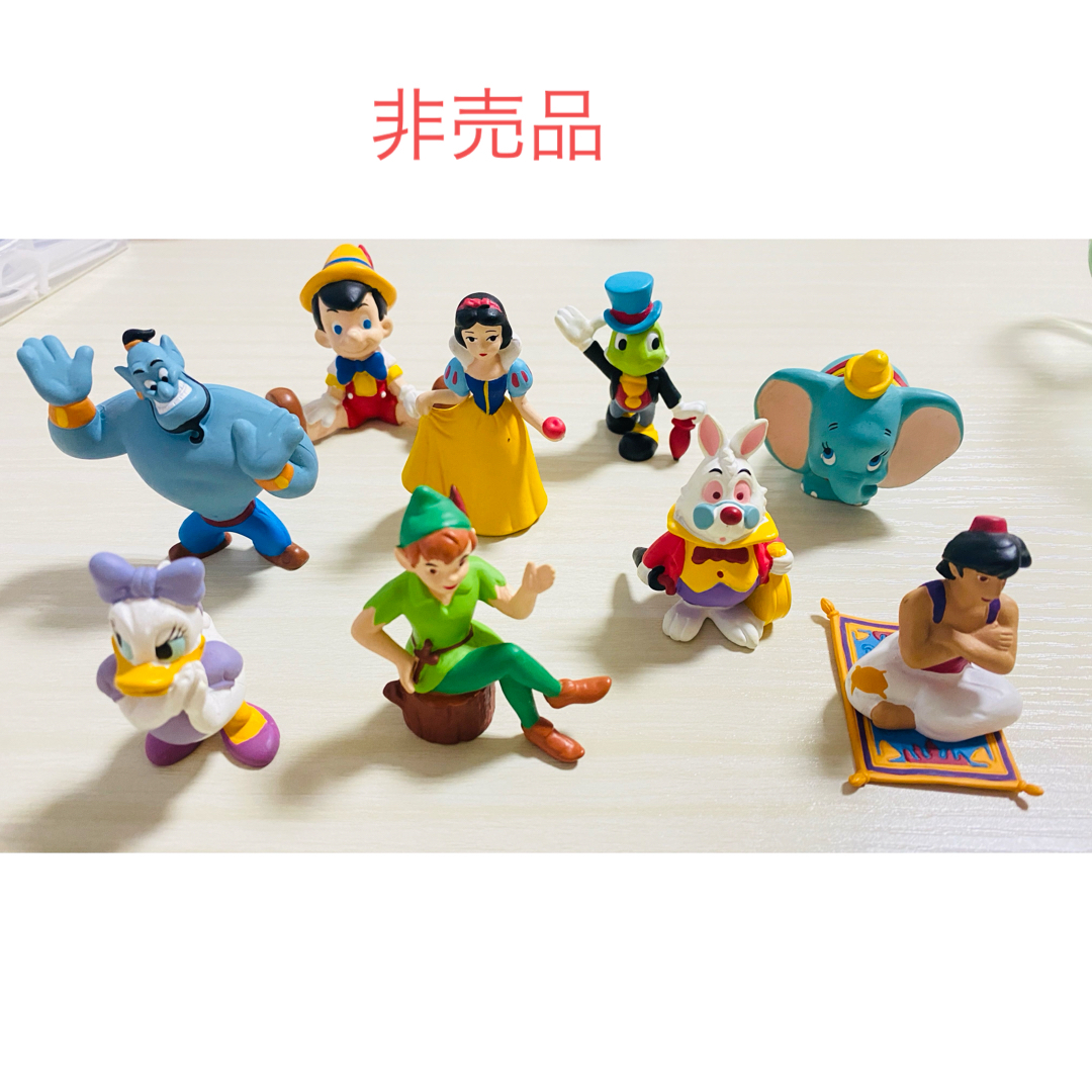 Disney(ディズニー)のディズニー　フィギュアセット　東京三菱銀行　ノベルティ　非売品 エンタメ/ホビーのコレクション(ノベルティグッズ)の商品写真