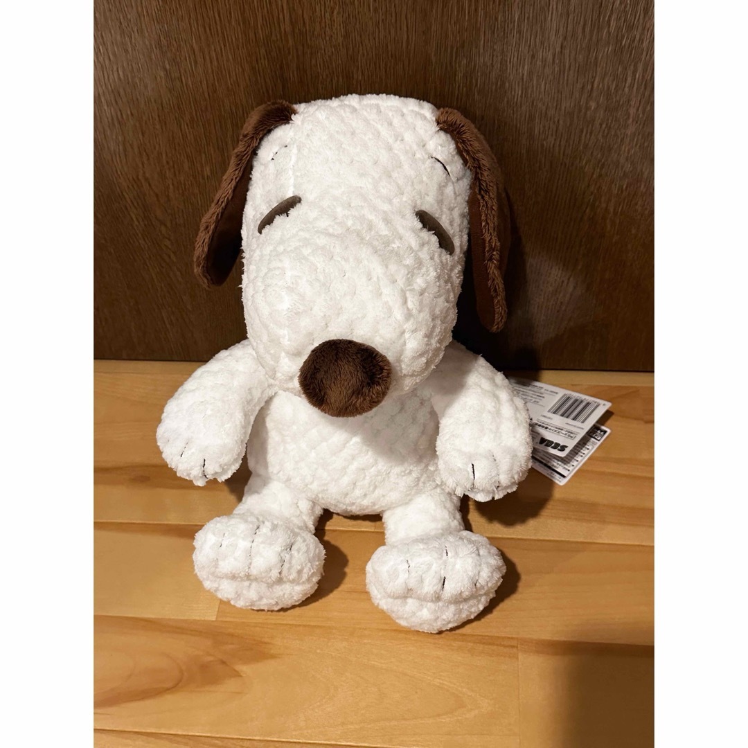 SNOOPY(スヌーピー)のSNOOPY ぬいぐるみ  Fluffy Boa 28cm エンタメ/ホビーのおもちゃ/ぬいぐるみ(ぬいぐるみ)の商品写真